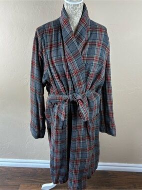LL Bean Men's Scotch Plaid Flannel Robe Cotton Gray Red Pockets Size Large